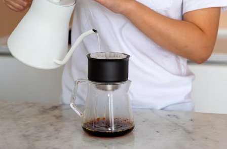 Fellow Mighty Small Glass Carafe - Hacea Coffee Source